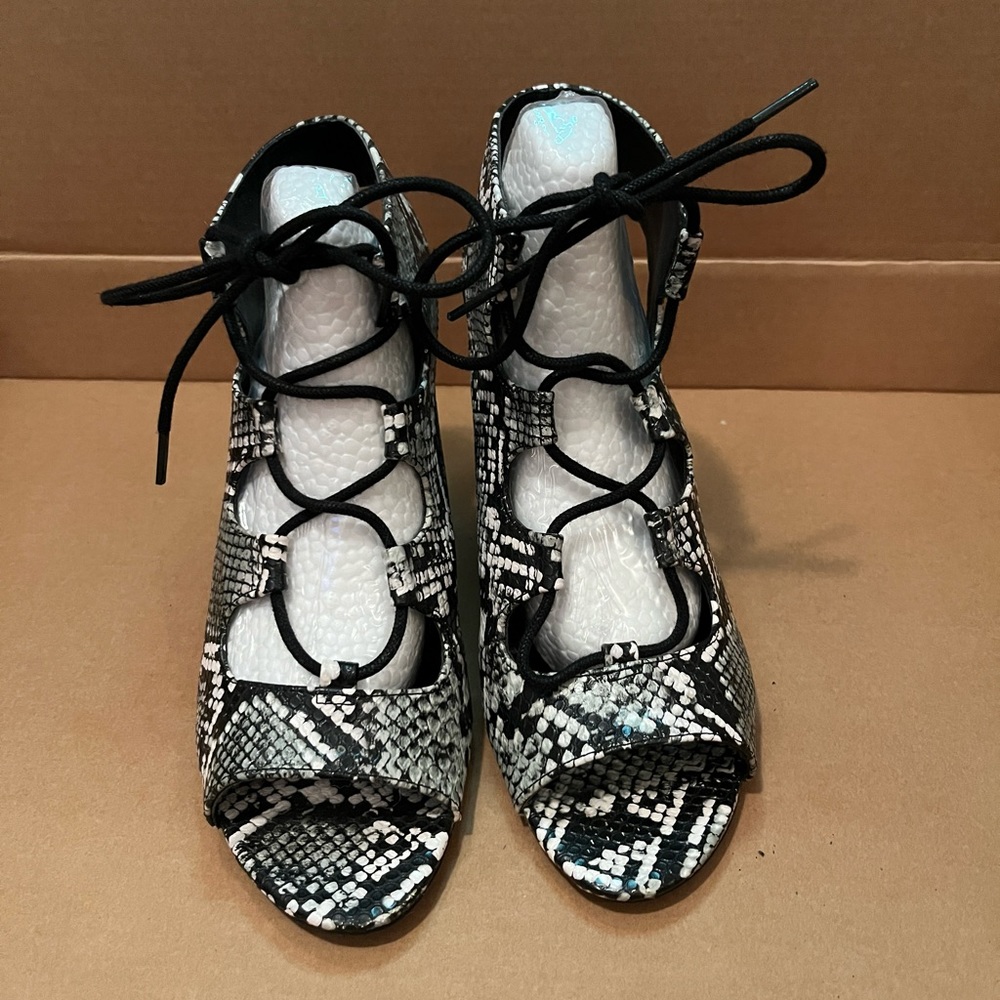 Zebra Snake Skin 2-3inch ankle boots! -NEW!